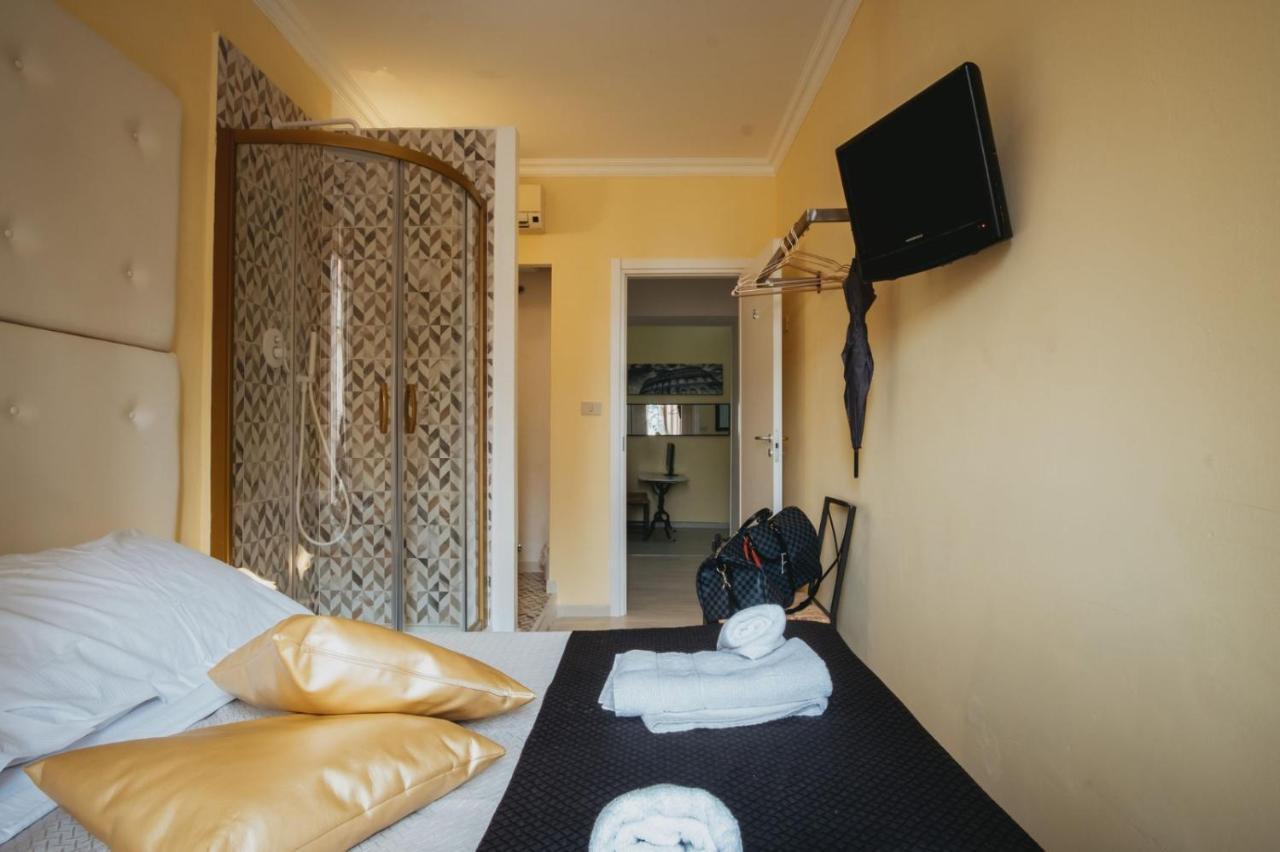 Rome Trevi Rooms & Apartments — Photos 1